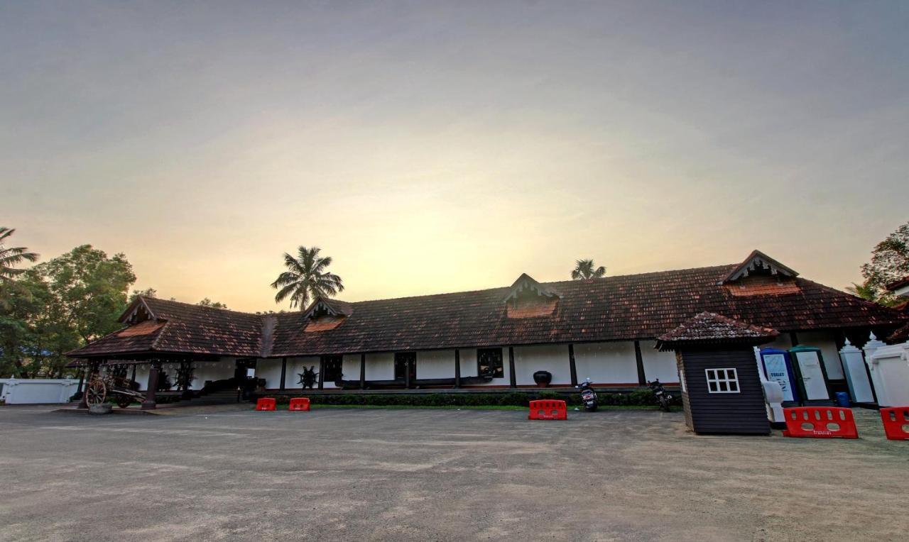 Treebo Premium Travancore Palace Cherthala Alappuzha Dış mekan fotoğraf
